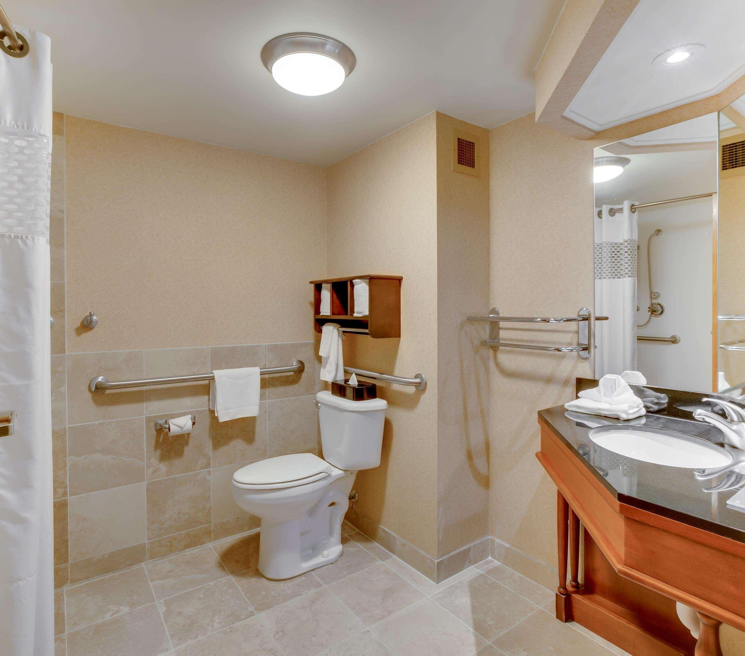 Hampton Inn Pittsburgh/Airport Moon Township Exterior photo