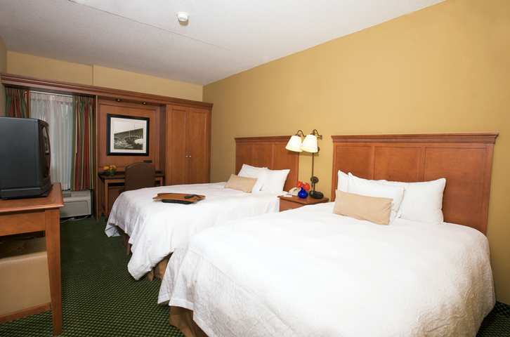 Hampton Inn Pittsburgh/Airport Moon Township Room photo